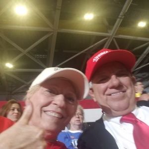 Meet your Posher, Dennis